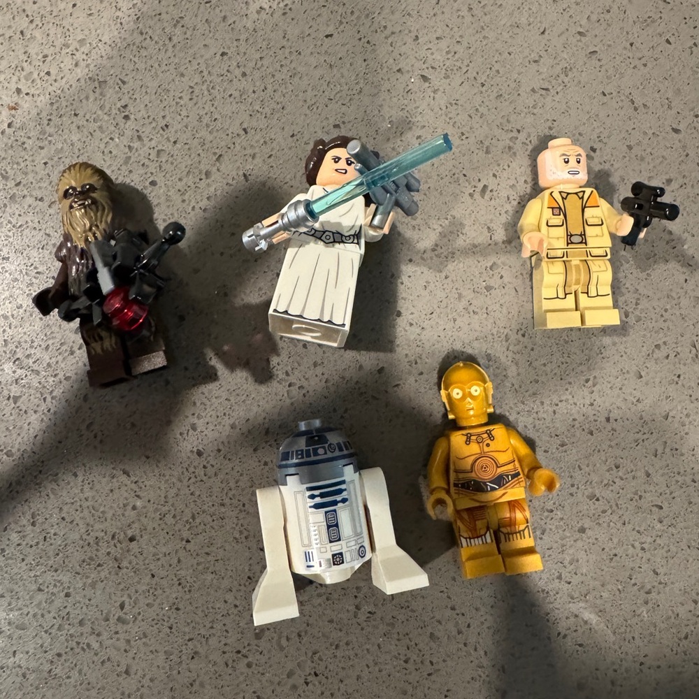 Star Wars Action Figure Set - C-3PO Leia Chewy R2-D2 LEGO